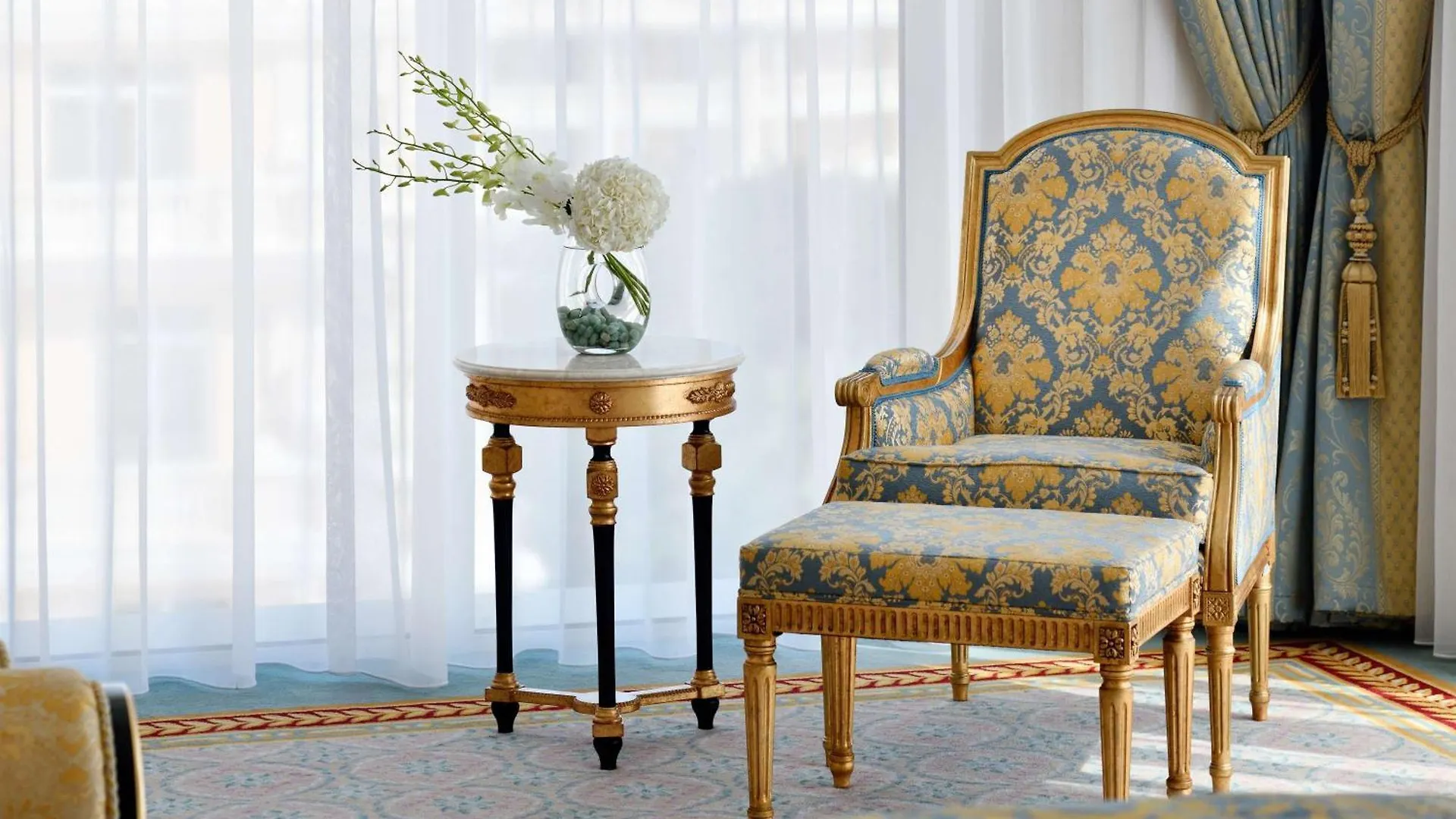 ***** Resort Raffles The Palm Hotel Dubai United Arab Emirates