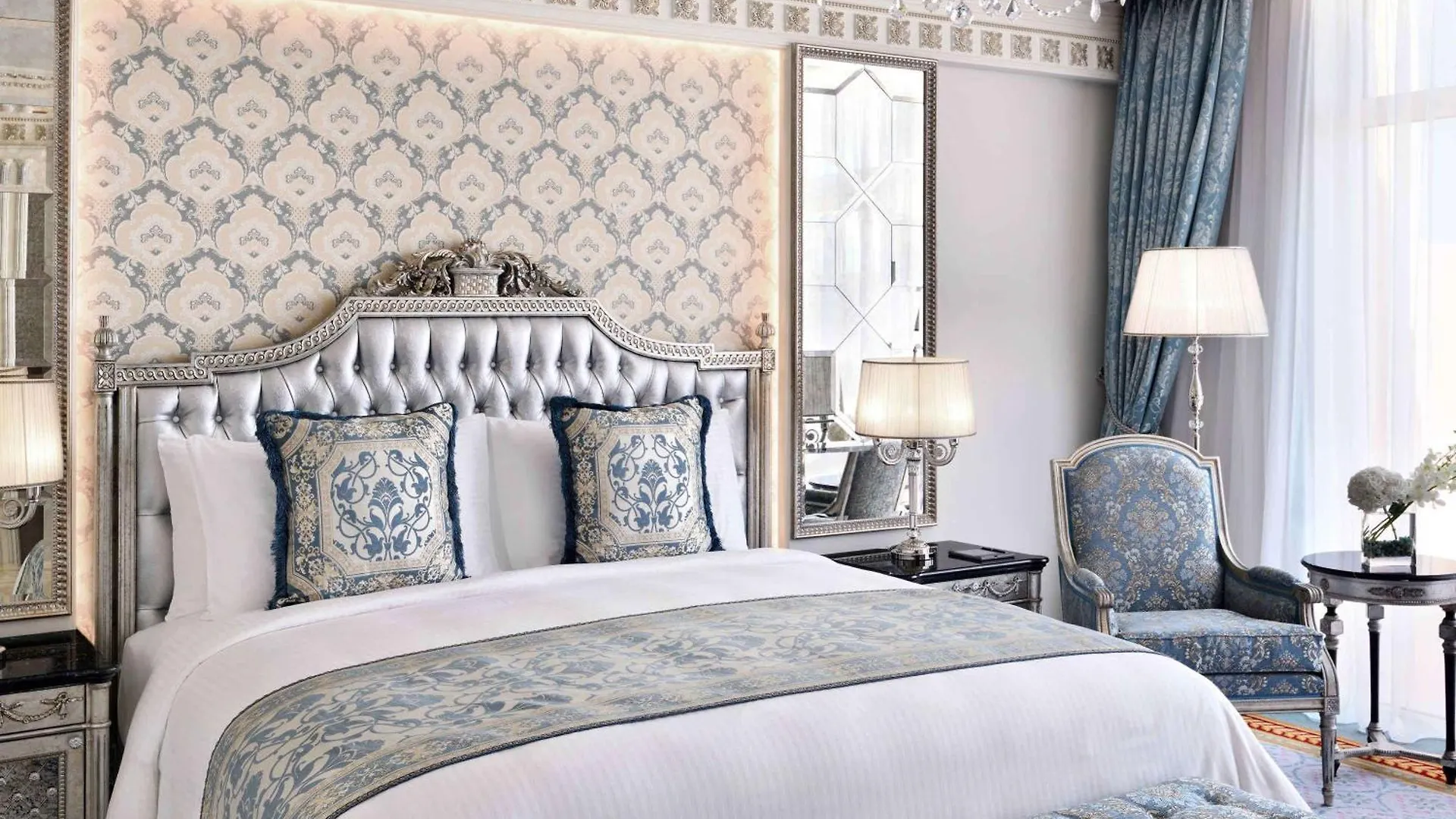 ***** Resort Raffles The Palm Hotel Dubai United Arab Emirates