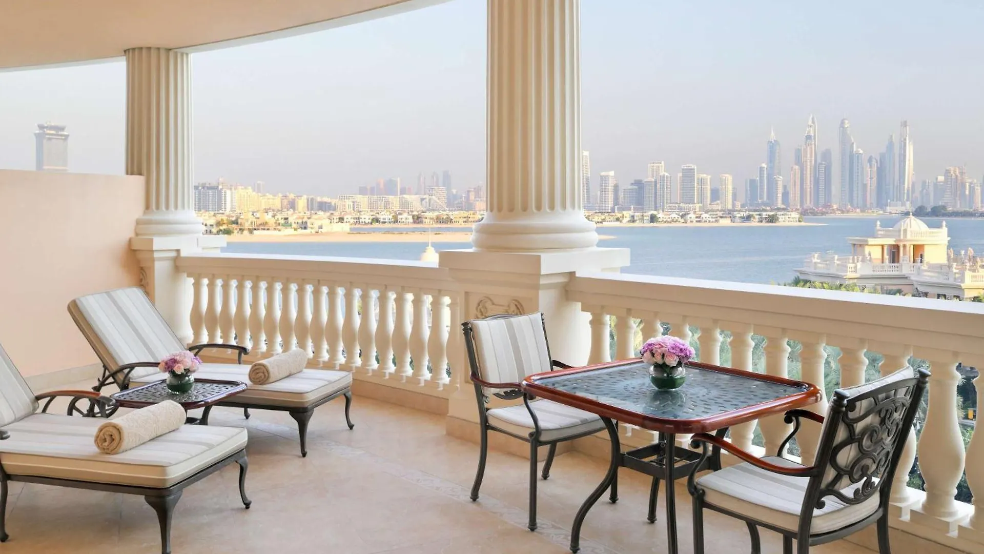 Raffles The Palm Hotel Dubai Resort