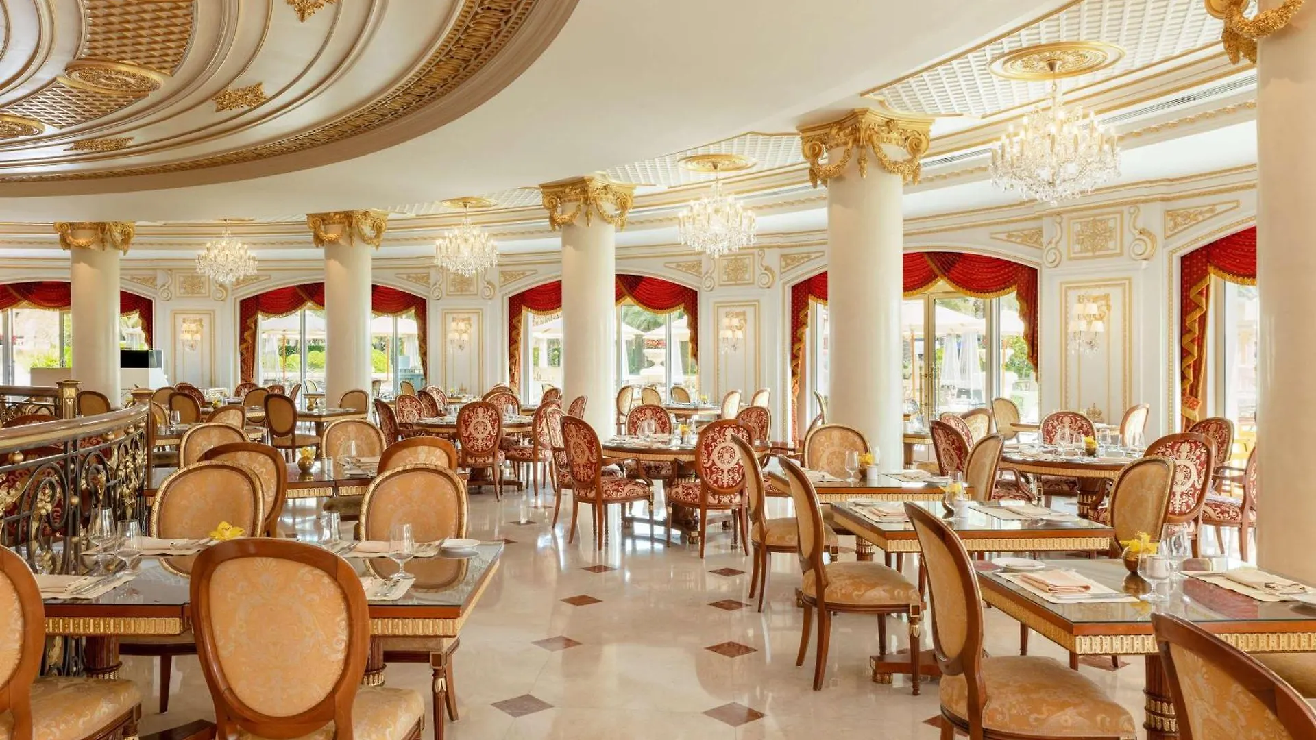 Raffles The Palm Hotel Dubai 5*,