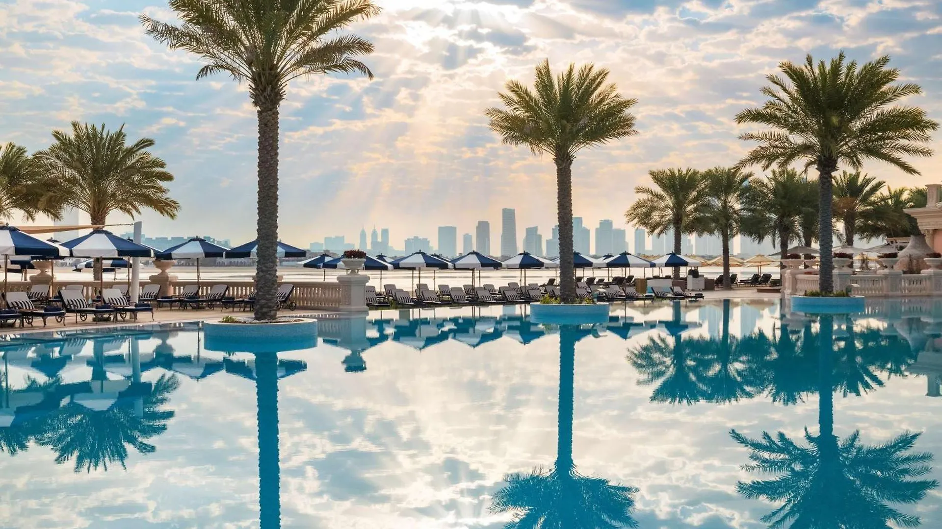 Raffles The Palm Hotel Dubai Resort